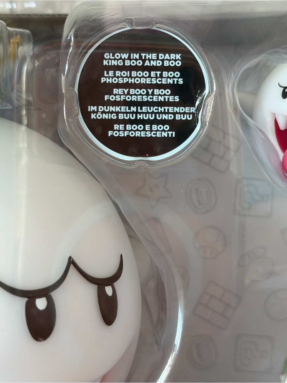 NWT Nintendo King Boo and Luigi Action Figures - glow in the dark - Picture 2 of 3